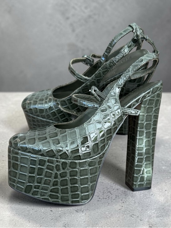 Steve Madden Shoes - NWT Steve Madden Croc Embossed Platform Heels Green Chunky Heels Size 6.5